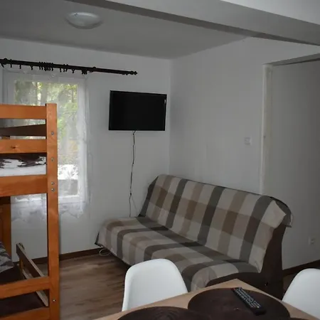 Oleandria -,,domek Jezynka